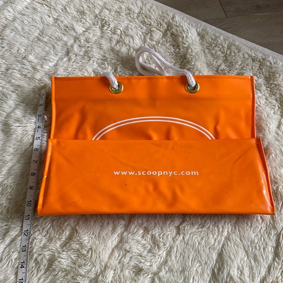 SCOOP NYC patent branded large vinyl shopper tote bag shopping rope handle strap - Picture 3 of 5
